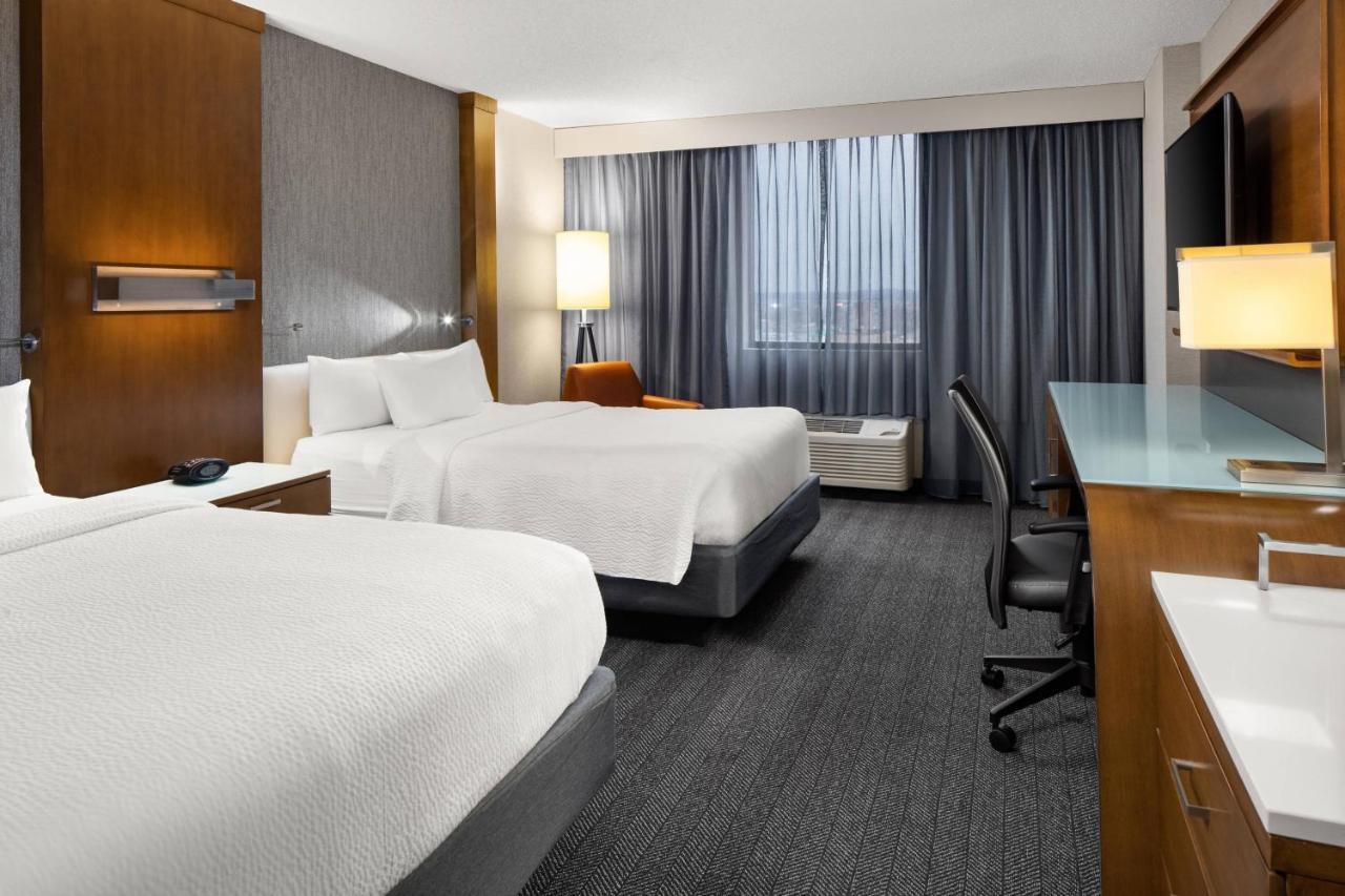 Courtyard By Marriott Minneapolis Downtown Екстер'єр фото