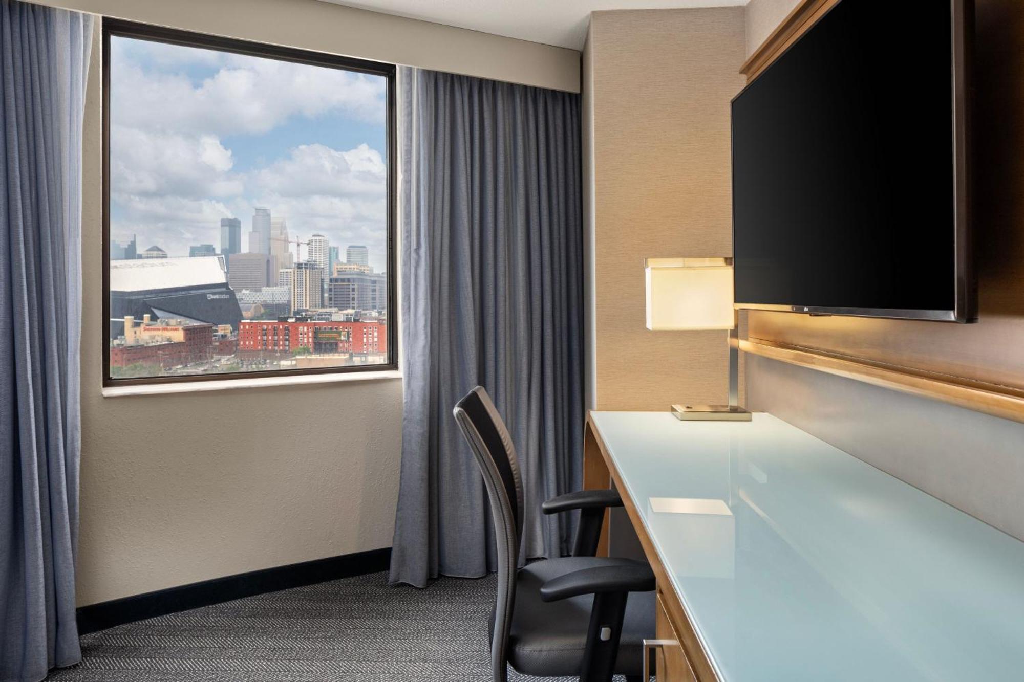 Courtyard By Marriott Minneapolis Downtown Екстер'єр фото