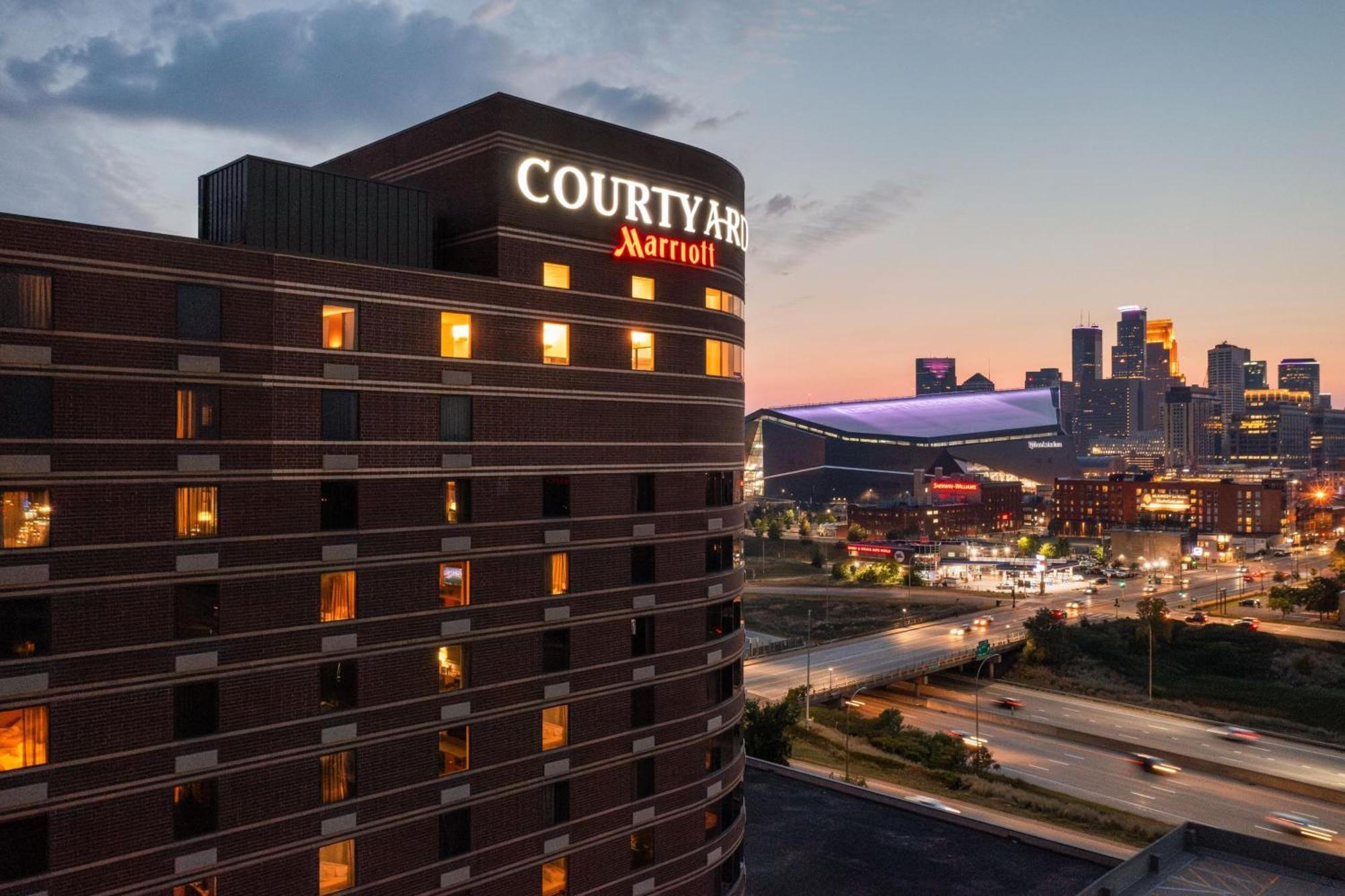 Courtyard By Marriott Minneapolis Downtown Екстер'єр фото