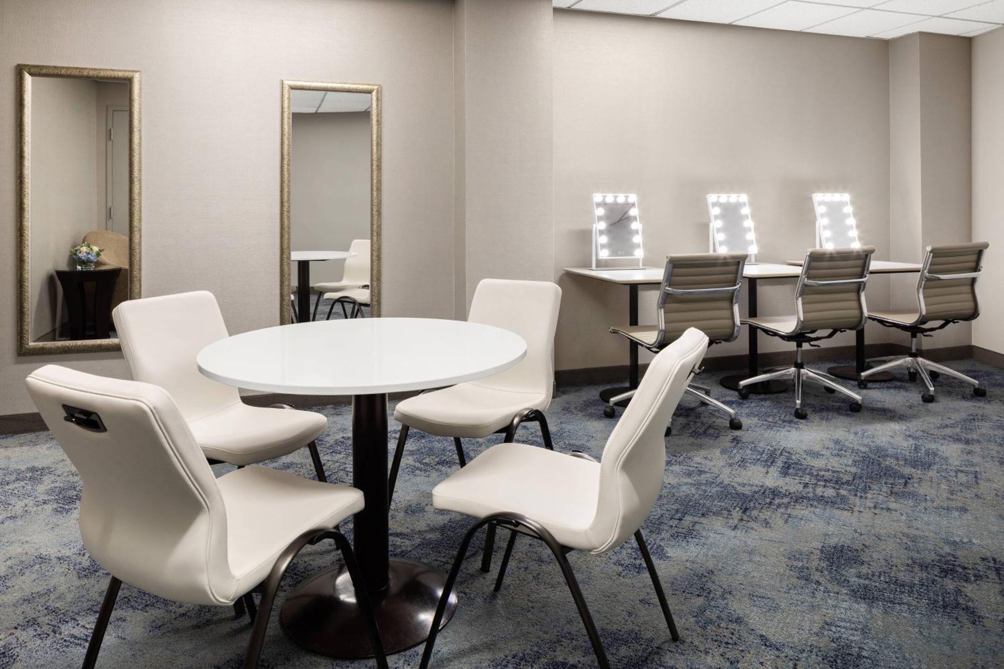 Courtyard By Marriott Minneapolis Downtown Екстер'єр фото