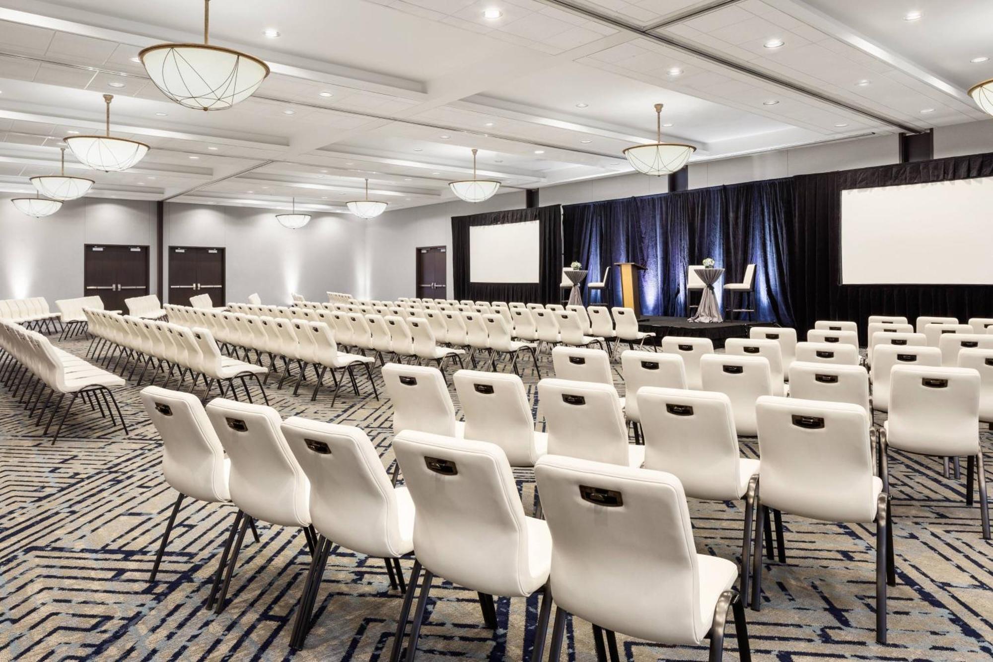 Courtyard By Marriott Minneapolis Downtown Екстер'єр фото