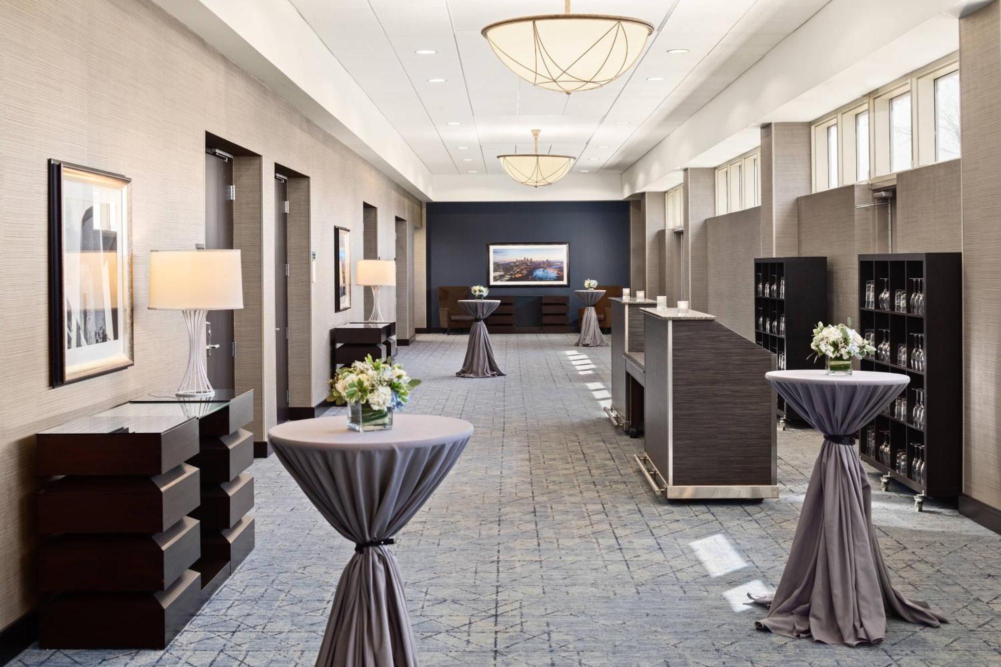 Courtyard By Marriott Minneapolis Downtown Екстер'єр фото