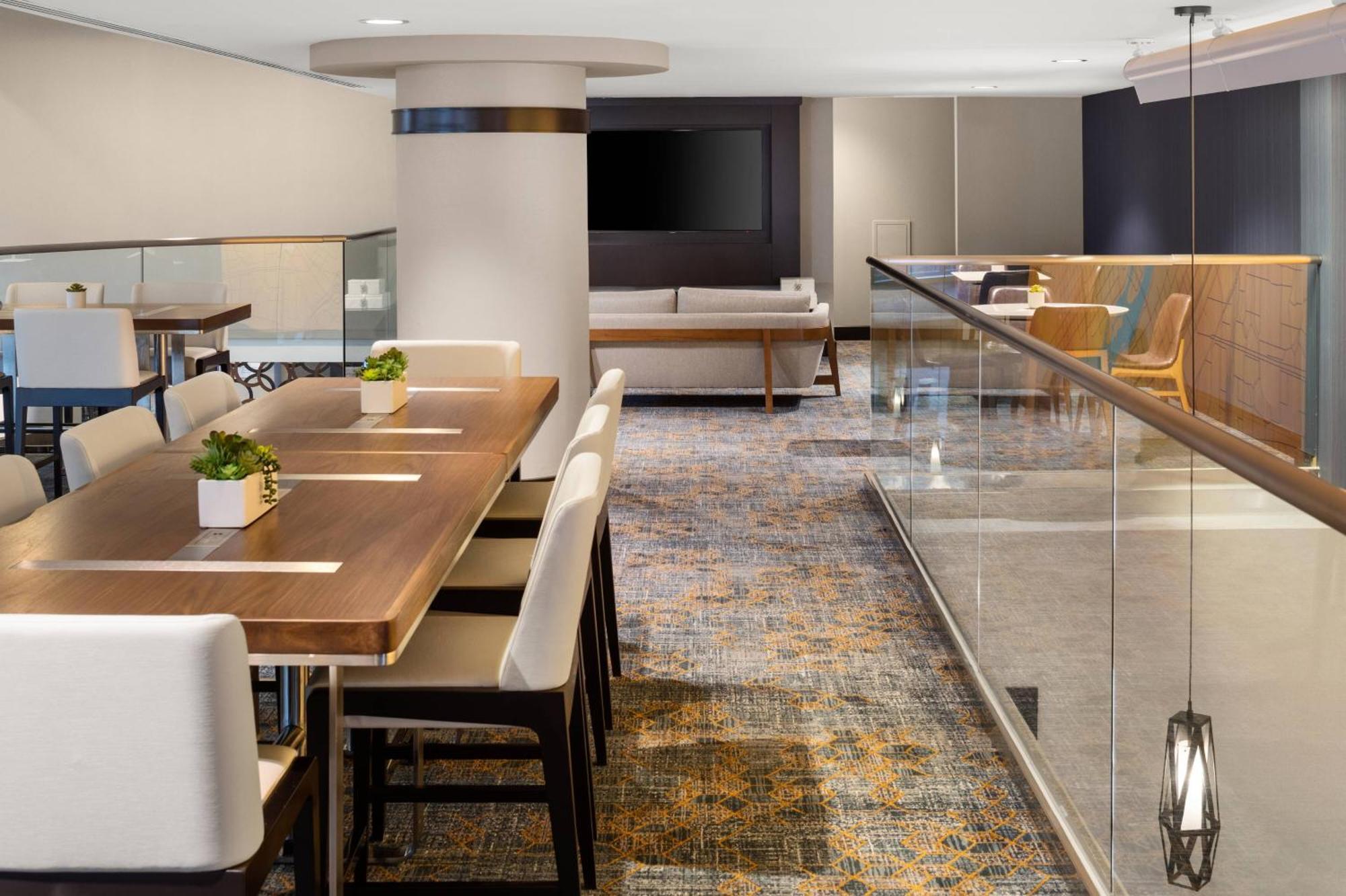 Courtyard By Marriott Minneapolis Downtown Екстер'єр фото
